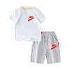 Barns t-shirt tvådelar set lämplig för pojkar och flickor tryckt digital casual sport kortärmad t-shirt topp