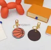 Keychains Designer Fashion Letter Round High Quality Basketball Unisex Leather Alphabet Keys Ring Pendant 240303