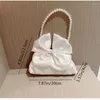 Kvällspåsar Korean White Satin Bow Fairy Handväskor Koppling för kvinnor Fashion Pearl Beaded Chain Handbag Prom Party Shoulder