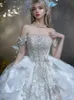 2024 Luksusowe suknie balowe sukienki ślubne księżniczka Suknia Korset Sweetheart Organza Ruffles Cathedral Train Bridal Haft Hafdowe Princess Beach Boho Bride sukienka Bride