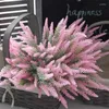 Dekoracyjne kwiaty sztuczne, targacyjne plastikowe lawendowe bukiet Wedding Flower Indoor and Outdoor Home Dekoracja biurka kuchennego