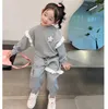 Ensembles de vêtements Automne Bébé Fille Vêtements Ensemble Enfants Gaufre Dentelle Pull Pull Haut Et Pantalon Costume Floral Sweat-shirt Sweatpant Outfit