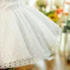 Flicka klänningar vit elegant puffhylsa smal födelsedag docka krage söt spets tiered prinsessa vestidos enkla fasta blommor flickor klänning