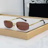 CHA4093 Topp Luxury Designer Rimless Solglasögon för kvinnor Solglasögon Fashion Outdoor Brown Mirror Multicolors -linser Vintage Style Eyewear Retro Shades with Box