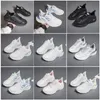 2024 Nya män Kvinnor Skor Vandring Running Flat Shoes Soft Sole Fashion White Black Pink Bule Bekväm sport Z312 GAI