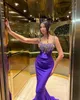 2024 Lila Kleider tragen sexy Spaghetti -Straps Meerjungfrau Kristallperlen arabische Frauen formelle Abendkleider