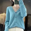 Maglione da donna in maglia ZYCZCXX in lana merino con scollo a V, giacca classica in tinta unita alla moda coreana