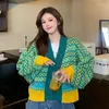 Malhas femininas colheita verde com decote em v camisola gráfico botão de inverno cardigan curto malha topos para mulher blusa térmica alta moda 2024 quente