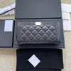 10A Designer de luxo carteira feminina de alta qualidade metal zíper carta couro moeda bolso metal zíper carteira preto caviar pele carneiro longo carteira masculina 168