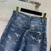 Jeans pour femmes Jeans décontractés pour femmes pantalons minces avec bouton de fermeture éclair décoration pantalons respirants confortables vêtements de plein air jeans pour femmes de qualité supérieure K3 240304