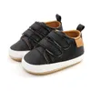 Chaussures bébé garçon fille chaussures couleur unie Simple décontracté en cuir Pu petit bébé enfant en bas âge premiers marcheurs nouveau-né