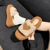 Pantoufles coréennes hiver amour coeur peep toe femmes automne maison luxe en peluche chaussures d'extérieur surélevées confortables