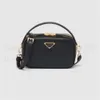 أكياس الكتف نساء مصمم كيس كاميرا Odette Prace Buxury Luxury Black Brown Counter Bag Cow Leather Mini Crossbody Bag Bag Bag Mini Mini Triangle
