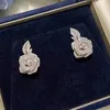 Charm Flower Moissanite Elmas Saplama Küpe% 100 gerçek sterling sier vaat düğün küpeleri kadınlar için parti mücevher hediyesi