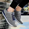 Nefes alabilen spor ayakkabılar erkek spor koşu ayakkabıları kadınlar hafif atletik ayakkabılar deri erkekler rahat daireler yürüyüş ayakkabı artı boyut 45