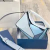 Designer damestassen Leren crossbody Geometrische vierkante tas Luxe schoudertassen Mode Kussentas Klassieke handtas Bakken Verstelbare schouderband Tas met rits