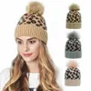 Nuovo berretto da donna autunnale caldo inverno con stampa leopardata cappello lavorato a maglia di lana tinta unita berretto da sci con pompon di lana245I