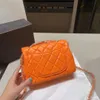 Tasarımcı çantası Chan Kadınlar Crossbody el çantası cüzdanı en kaliteli deri kapaklı retro tote çanta lüks çok yönlü zincir tek omuzlu messenger çanta şık