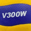 High Quality Volleyball V200W V300W V320W V330W Game Training Professional Game Indoor Volleyball Size 5 Volleyball PU 240301