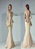 2021 Champagne Mother of the Bride Dresses Jewel Neck Mermaid Illusion Long Seces Lace Appliciques Peplum Wedding Gästklänningar Plus5284513