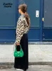 Abrigo corto con estampado de leopardo para mujer, chaqueta de bolsillo con cremallera de solapa de manga larga, nuevo estilo informal, prendas de vestir de calle holgadas, primavera 2024