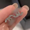 2024 Studörhängen Pearl Diamond Drop Gold Earrings Designer för kvinnamodmärke Not Fade Silver Wedding Earings Q6