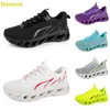 2024 Heta försäljning löparskor Herrkvinna Vita Navys Cream Pinks Black Purple Grey Trainers Sneakers Breattable Color 9gai