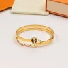 Classic Letter Clover Chain Bracelets Gold Silver Plated Stainless Steel Bangle Luxury Brand Designer Women Girl Elegant Wristband Cuff Fashion Jewelry Access