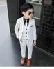 Anzüge Flower Boys weiße Hochzeitskleider Anzug formelle Kinder Prom Taufe Tuxedo New Childrens Day Performance School Uniform Kostaum126