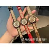 12% korting op horloge Bekijk Kou Jia Man Tian Xing Lao Hua lederen schijfkwartsriem dames