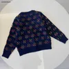 Nouveaux vêtements pour bébés garçons survêtements fermeture éclair enfants trois pièces taille 100-150 CM cardigan tricoté à col en V sweat à capuche et jean à col rond 24Feb20