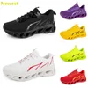 2024 Hot Sale Running Shoes Mens Woman Whites Navys Cream Pinks Black Purple Grey Trainers Sneakers andningsbara färg 58 GAI