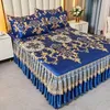 3pcslot çift kişilik yatak sayfası seti klasik dantel kraliyet mavi etek makinesi yıkanabilir düğün yatak örtüsü kapağı 240227