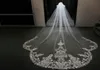 Veli da sposa asimmetrici Applicazioni in pizzo Lunghezza cappella Accessori da sposa con pettine Velo da sposa bianco avorio a uno strato1121375