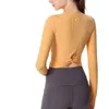 AL YOGA Yoga-Kleid für Damen, Frühling und Herbst, Sport-Oberteil mit Brustpolstern, eng anliegend, kurzer Stil, schlankmachend, lange Ärmel, trendige Fitness-Kleidung