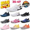 Gratis frakt Athletic Shoes Woman Men Beach Swimming Water Sports Socks Barefoot Sneakers Yoga Fitness Swim Surfing Diving Snorkeling Shoes Gai Soft Comfort