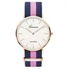 Relógios de pulso Itens promocionais Genebra Relógio Mulheres Ultra Finas Relógios Nylon Strap Quartz Wriswatches Senhoras Meninas Estudantes Homens Esportes