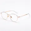 Optiska glasögon för män Kvinnor Retro Designer GMS-651TS Fashion Sheet Glasses Titanium Frame Detaljerad elasticitet Oval Style Anti-Blue Light Lens Plate with Box