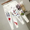 Kadınlar kot beyaz denim kot karikatür şort grafiti çiçekler gerilmiş halen kalem pantolon sonbahar skinny jean tasarımcı kot pantolon eşofman boyutu 240304