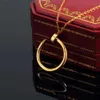 Uvt2 Klassieke nagel ingelegde diamanten hanger kettingen Titanium Staal Designer voor dames Heren Luxe sieraden Geschenken Vrouw Meisje Zilver Rose goud