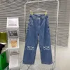 Jeans da donna primavera e stampati jeans casual a gamba dritta tessuto denim forma comoda non può palla versione gamba dritta della moda per il tempo libero.CC240304