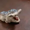 حيوانات أليفة شاي بوتيك رمال أرجوانية ملاعبة صغيرة تمساح الحيوانات الأليفة الحلي المصنوعة يدويًا مراسم العرض