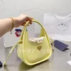 Luksurys Designers Bags damski nylonowa skórzana torba hobo stylowa torba pod pachami metalowa torebki Trójkąt Trójkąt błyszcząca skórzana torba na ramię