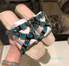 With BoxSlides Summer Luxury Designer Beach Indoor Flat Sandals Slippers House Flip Flops With Spike sandal mh