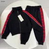 Roupas de bebê de luxo meninos fatos de treino crianças de três peças terno esportivo tamanho 100-150 cm logotipo impressão jaquetas e calças com capuz 24feb20