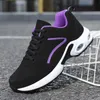 Design Sense Soft Soled Casual Walking Shoes Sports Shoes Female 2024 Ny Explosive 100 Super Lightweight Soft Soled Sneakers Shoes Colors-110 Storlek 35-42 A111
