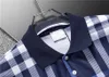 2024 Mens 스타일리스트 폴로 셔츠 이탈리아 남자 옷 짧은 슬리브 패션 캐주얼 남성 여름 티셔츠 많은 색상 M-3XL 이용 가능