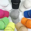 Gorras de bola Diseñador Gorra de béisbol Hombres Mujeres Moda Caramelo Color Sólido Casquette Pareja Letra Bordado Al aire libre XsddWTGE