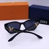 Wayfarer Frame 2024 Occhiali da sole vintage montature per occhiali designer da uomo per donna custodia per donna Occhiali da sole Accessori per occhiali femminili 5504