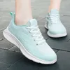 Design Sense Soft Soled Casual Walking Shoes Sports Shoes Female 2024 Ny Explosive 100 Super Lightweight Soft Soled Sneakers Shoes Colors-169 Storlek 35-42